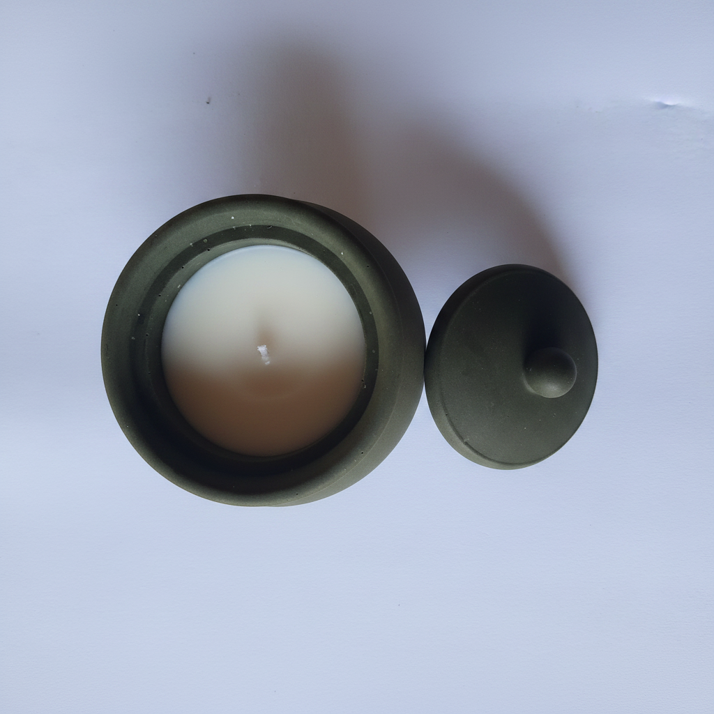 Cauldron Candle - Professional
